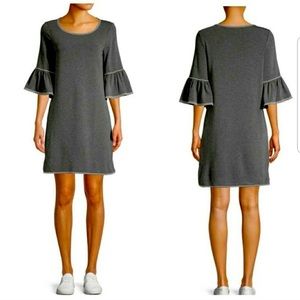 Max Studio Weekend Bell Sleeved Dress
